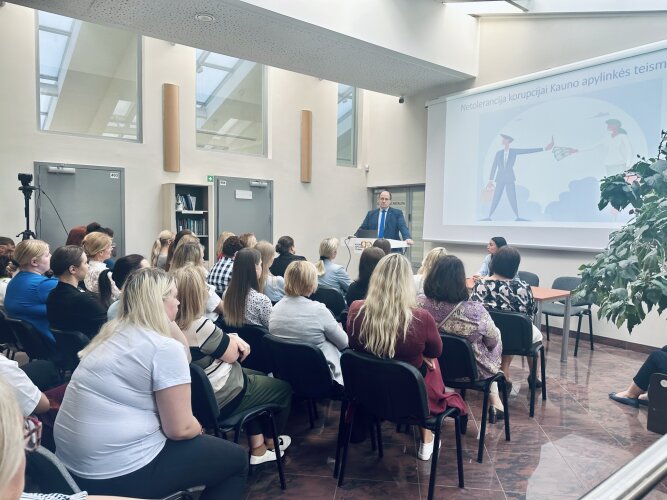 Kauno apylinkės teisme – dėmesys korupcijos prevencijai 