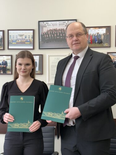 Kauno apylinkės teismas ir ELSA Kaunas susitarė bendradarbiauti dėl ateities teisininkų