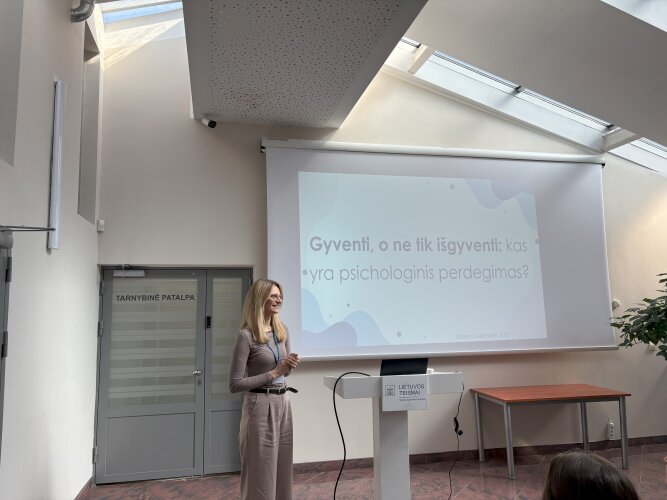 Kauno apylinkės teisme vyko seminaras "Gyventi, o ne tik išgyventi: kas yra psichologinis perdegimas?"