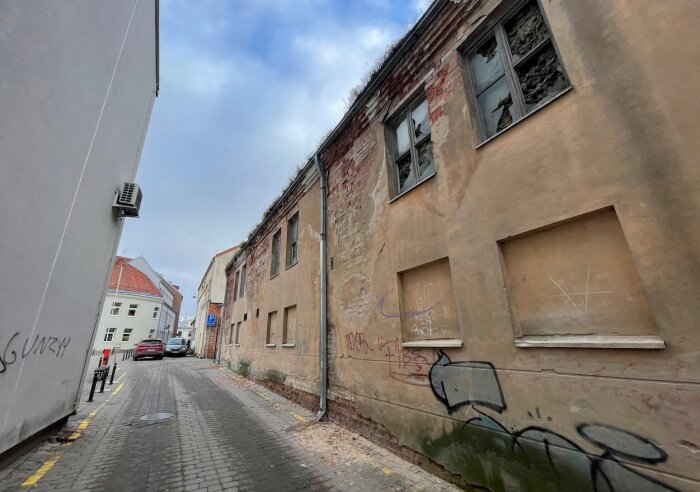 Priimtas sprendimas civilinėje byloje dėl įpareigojimo suremontuoti, rekonstruoti arba nugriauti pastatus esančius pačioje Kauno miesto širdyje A. Jakšto g. 4, A. Jakšto g. 4A ir Rotušės A. 24