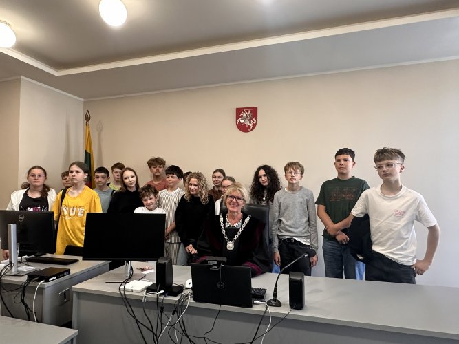 Kauno apylinkės teisme lankėsi Kauno Senamiesčio progimnazijos moksleiviai