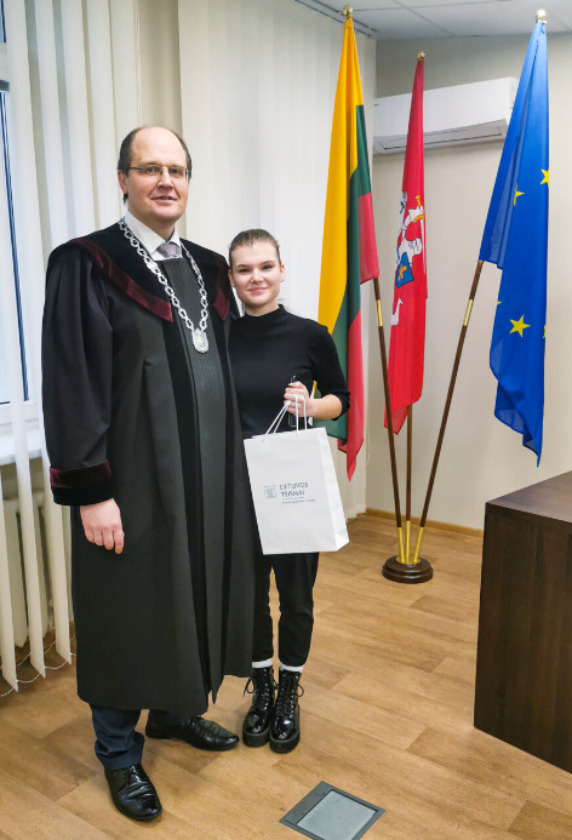 Atsisveikinimo su projekto dalyvėmis akimirka